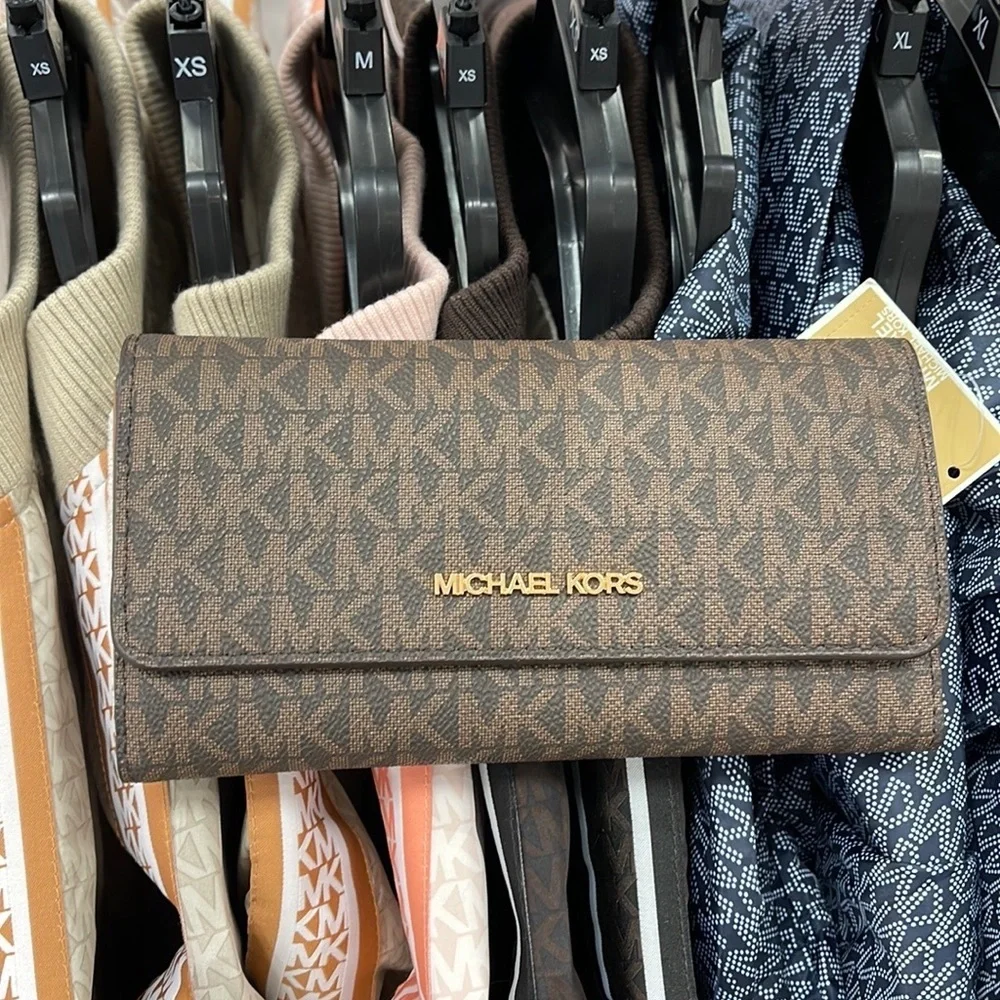 MICHAEL KORS JET SET TRV LARGE TRIFOLD Brown